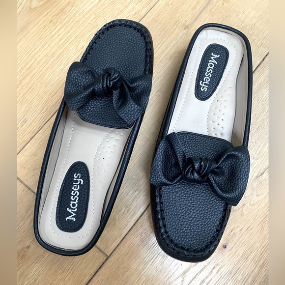 Masseys Black Vegan Leather Slip on loafers with bows - Picture 1 of 9
